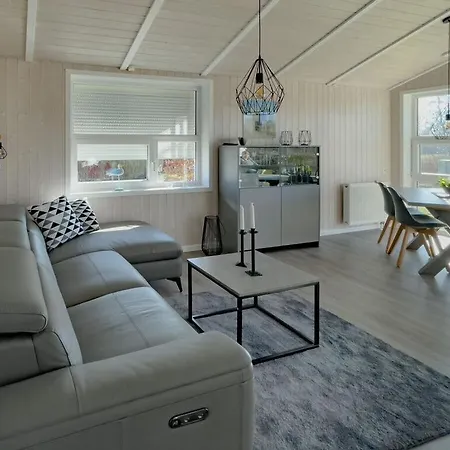 Hygge Hus Modern Retreat 4*